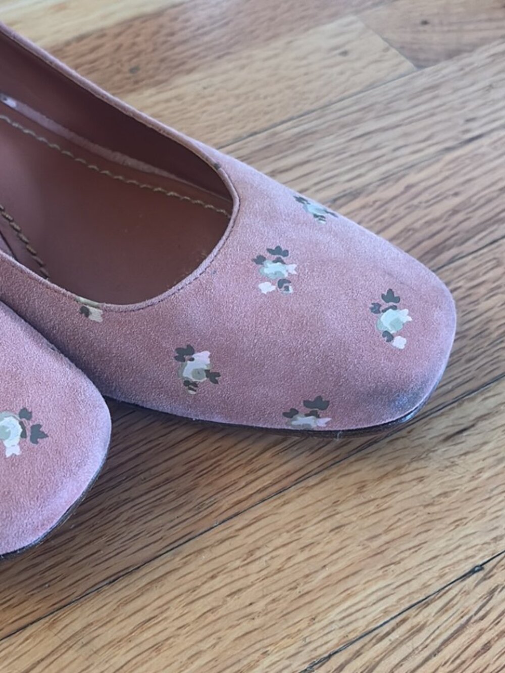 Coach Seude Pump With Prairie Print - Picture 2 of 10